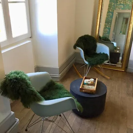 Chateau De Etienne * Saint-Gerand-le-Puy