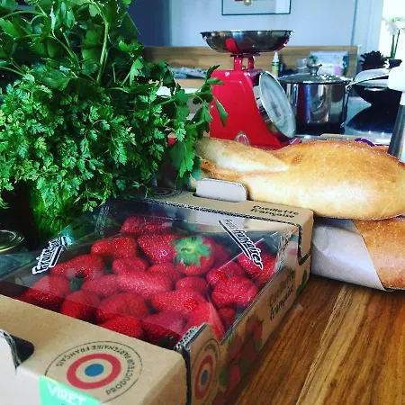 Chateau De Etienne Frühstückspension *