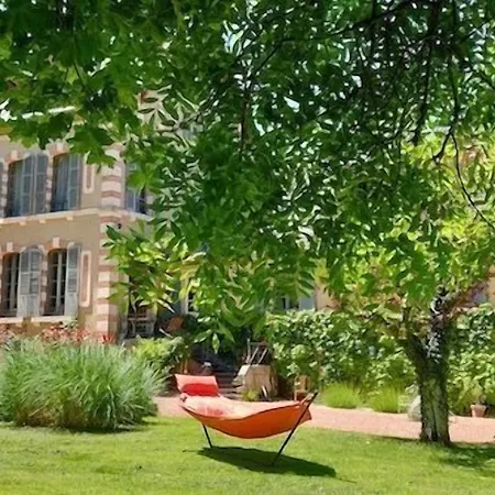 Frühstückspension Chateau De Etienne *