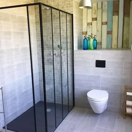 Chateau De Etienne Frühstückspension Saint-Gerand-le-Puy