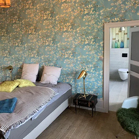 Bed and Breakfast Chateau De Etienne *